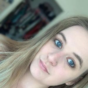 Meet your Posher, Leanne